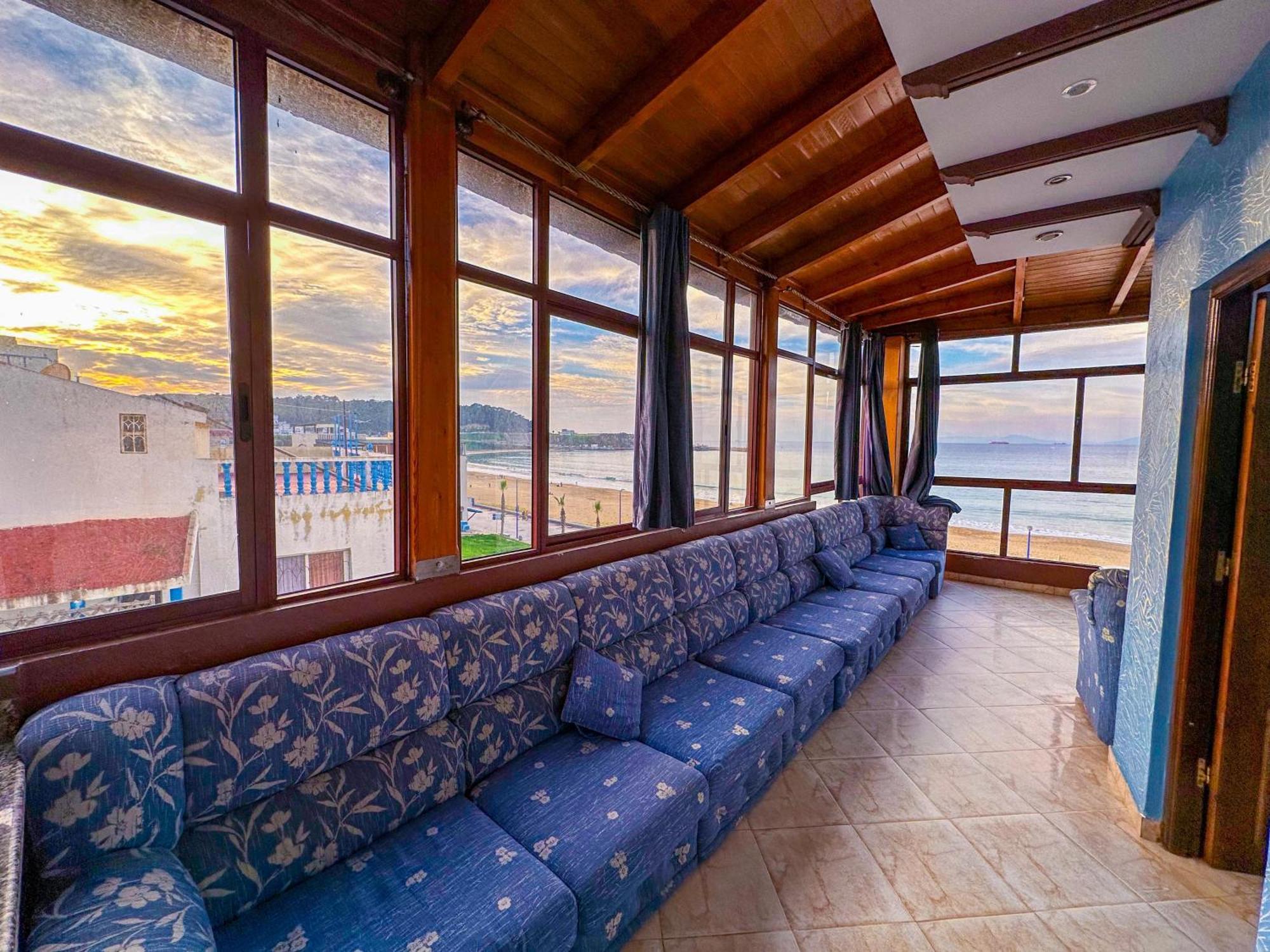 Appartement El Hichou 1 Ksar es Sghir Buitenkant foto